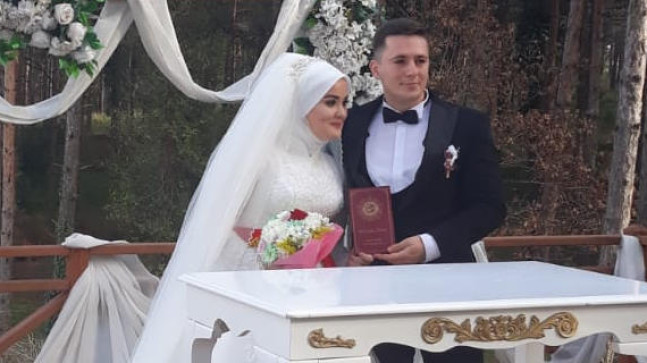 Kübra & Murat Çiftinin Nikahından Görüntüler