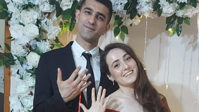 Ayşenur & Erkan Çifti Nişanlandı