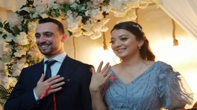 Ayşe & İlyas Çifti Nişanlandı