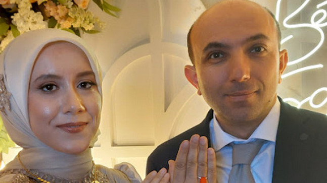 Ahmet Sıbıç & Özlem Tenk Çifti Nişanlandı
