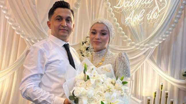 Ahmet Karakoç & Esra Sivri Çifti Evleniyor