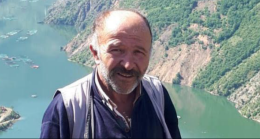 Ayağına Ağaç Düştü Hastaneye Kaldırıldı